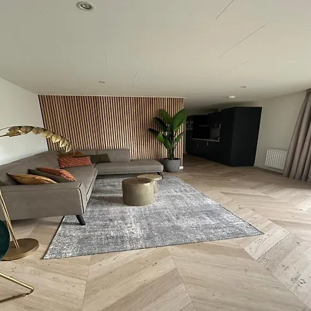 Premium Forest Retreat, Palette Resort De-Steppe